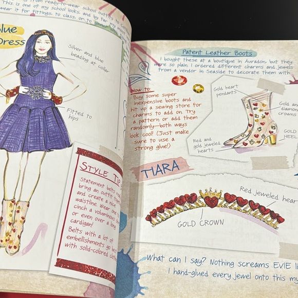 Disney Descendants 2: Evie’s Fashion Book - Hardcover Book - Picture 8 of 9